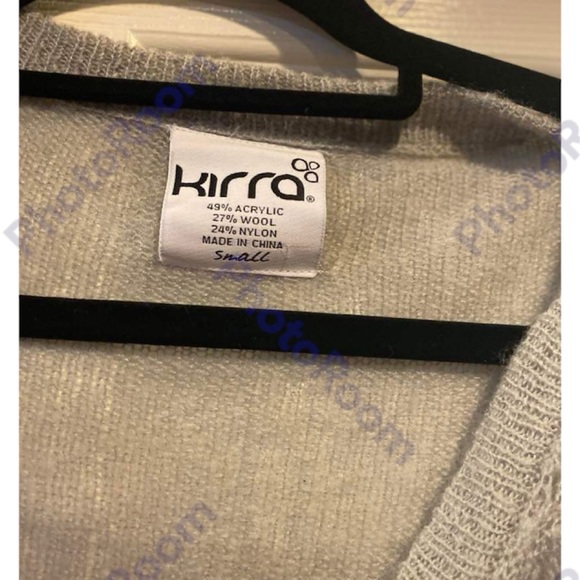 NWOT Kirra V-Neck Button Down Long Sleeve Sweater Size Small - Picture 3 of 3